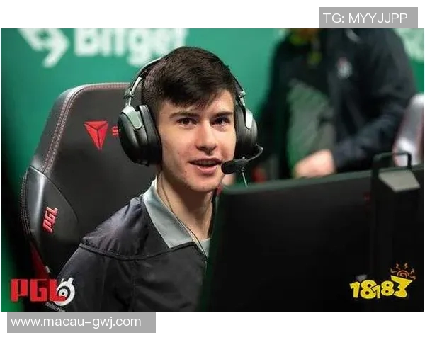 CSGO战术解析:V5战队边路渗透体系的深度剖析与实战应用 CSGO战术解析:V5战队边路渗透体系的深度剖析与实战应用