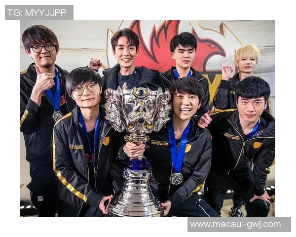 英雄联盟专题深度解析V5战队实力与战术布局的全景展现 英雄联盟专题深度解析V5战队实力与战术布局的全景展现