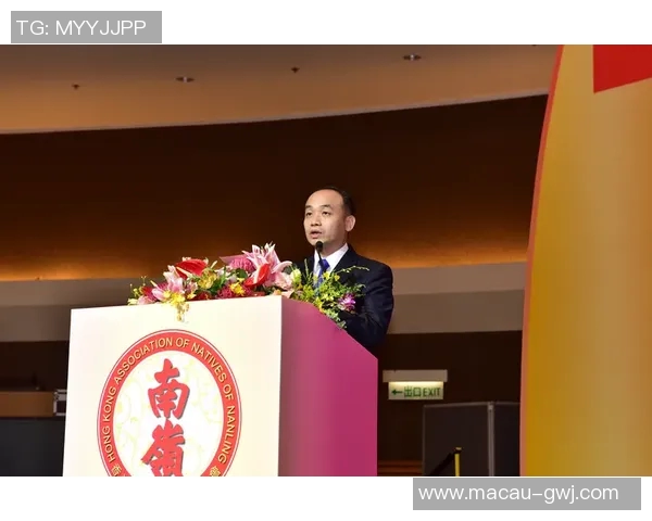 北京足球队的转型之路:从传统到现代的全面革新与未来展望 北京足球队的转型之路:从传统到现代的全面革新与未来展望