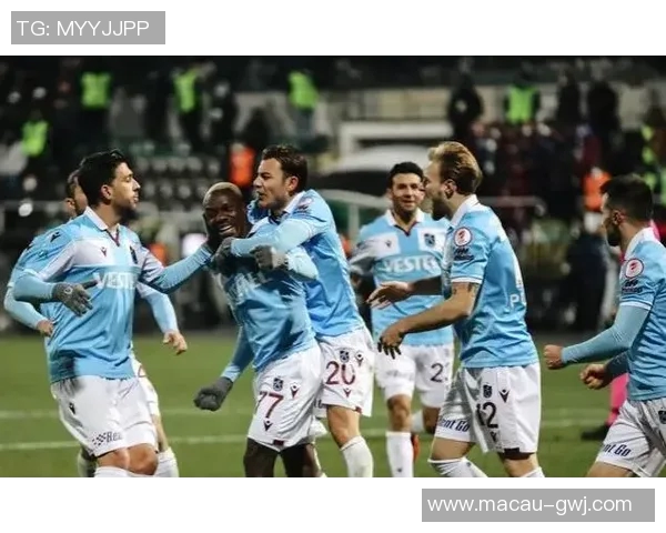 武汉足球队在城市联赛中的强劲表现与未来发展潜力分析