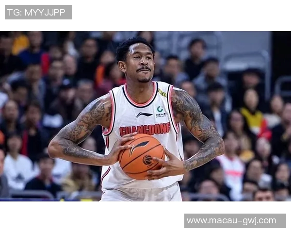 马尚布鲁克斯：从篮球场到生活舞台的多元化发展之路