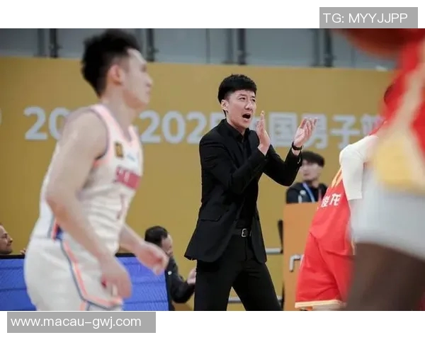 韩硕:从篮球新星到职业生涯转折的励志故事与未来展望 韩硕:从篮球新星到职业生涯转折的励志故事与未来展望