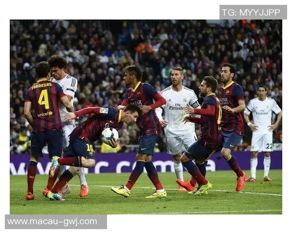 皇马与巴萨在美国的对决引发全球球迷热议与期待