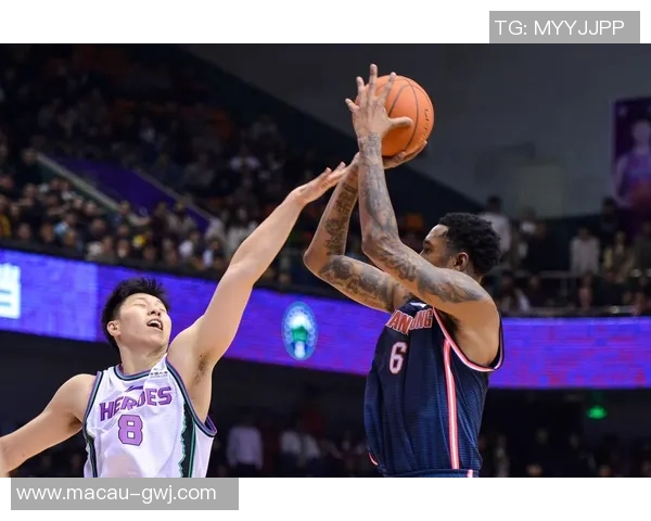 马尚布鲁克斯的篮球之路与职业生涯精彩瞬间回顾