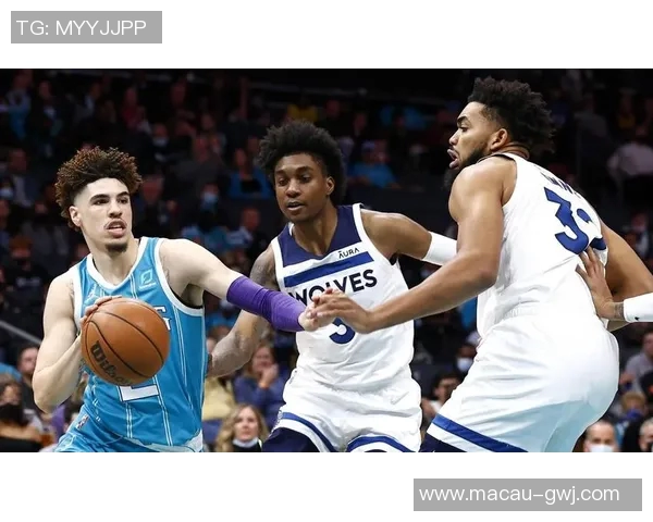 雷霆与黄蜂精彩对决中文回放全程回顾与分析 雷霆与黄蜂精彩对决中文回放全程回顾与分析