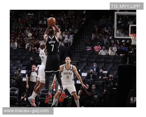 雄鹿与篮网精彩对决完整视频回顾与分析分享