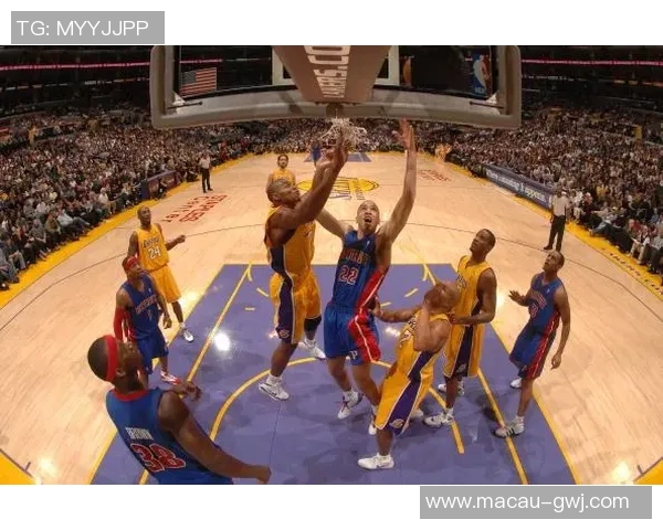 04年NBA总决赛回顾活塞与湖人的激烈对决与历史意义分析 04年NBA总决赛回顾活塞与湖人的激烈对决与历史意义分析