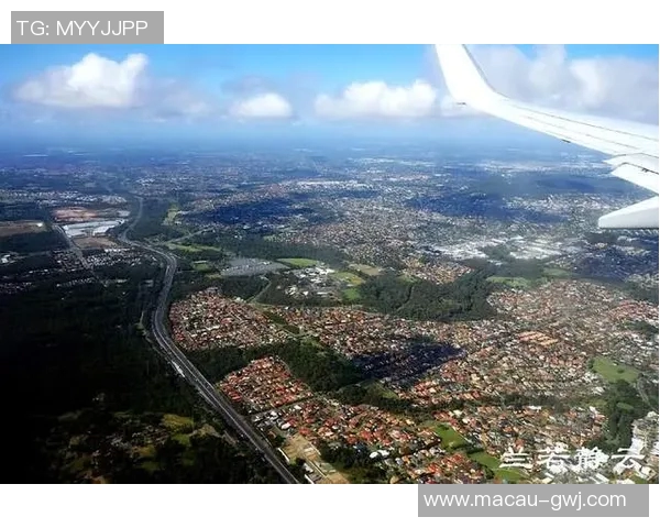 喷气飞机在布里斯班的飞行体验与城市魅力的完美结合