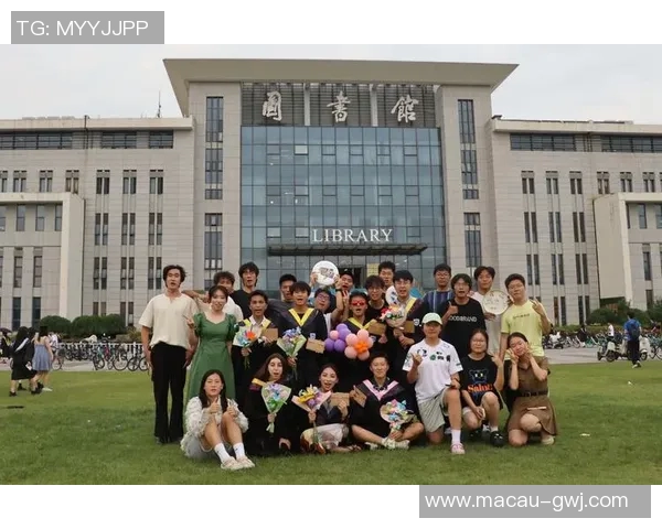 深圳飞盘队实力引发热议球迷对其表现褒贬不一 深圳飞盘队实力引发热议球迷对其表现褒贬不一