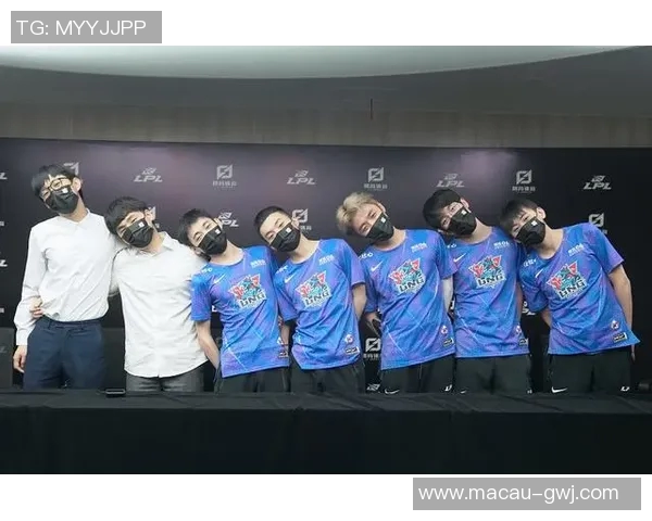 英雄联盟盛宴：深入解析LNG战队的实力与战术布局